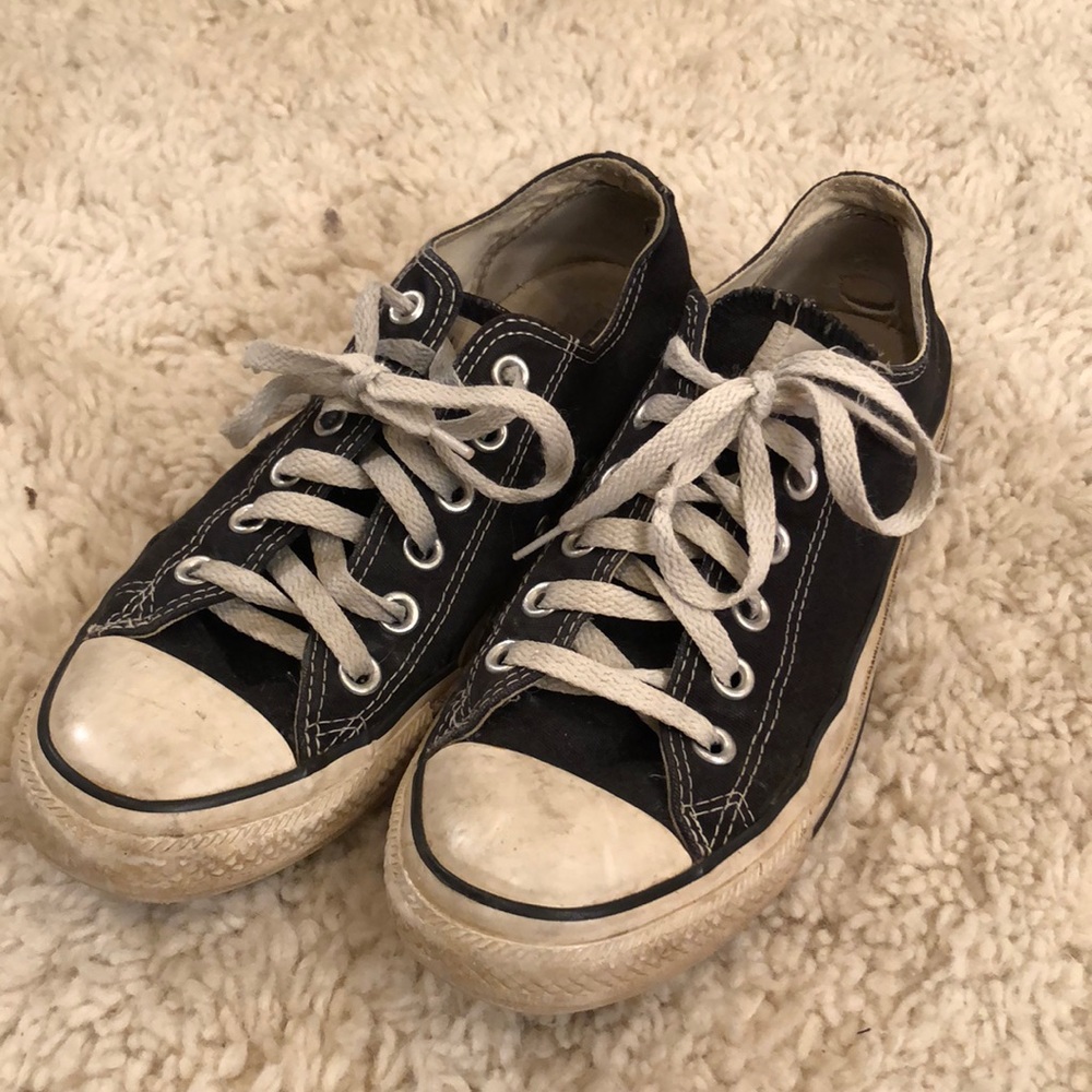 Black converse
